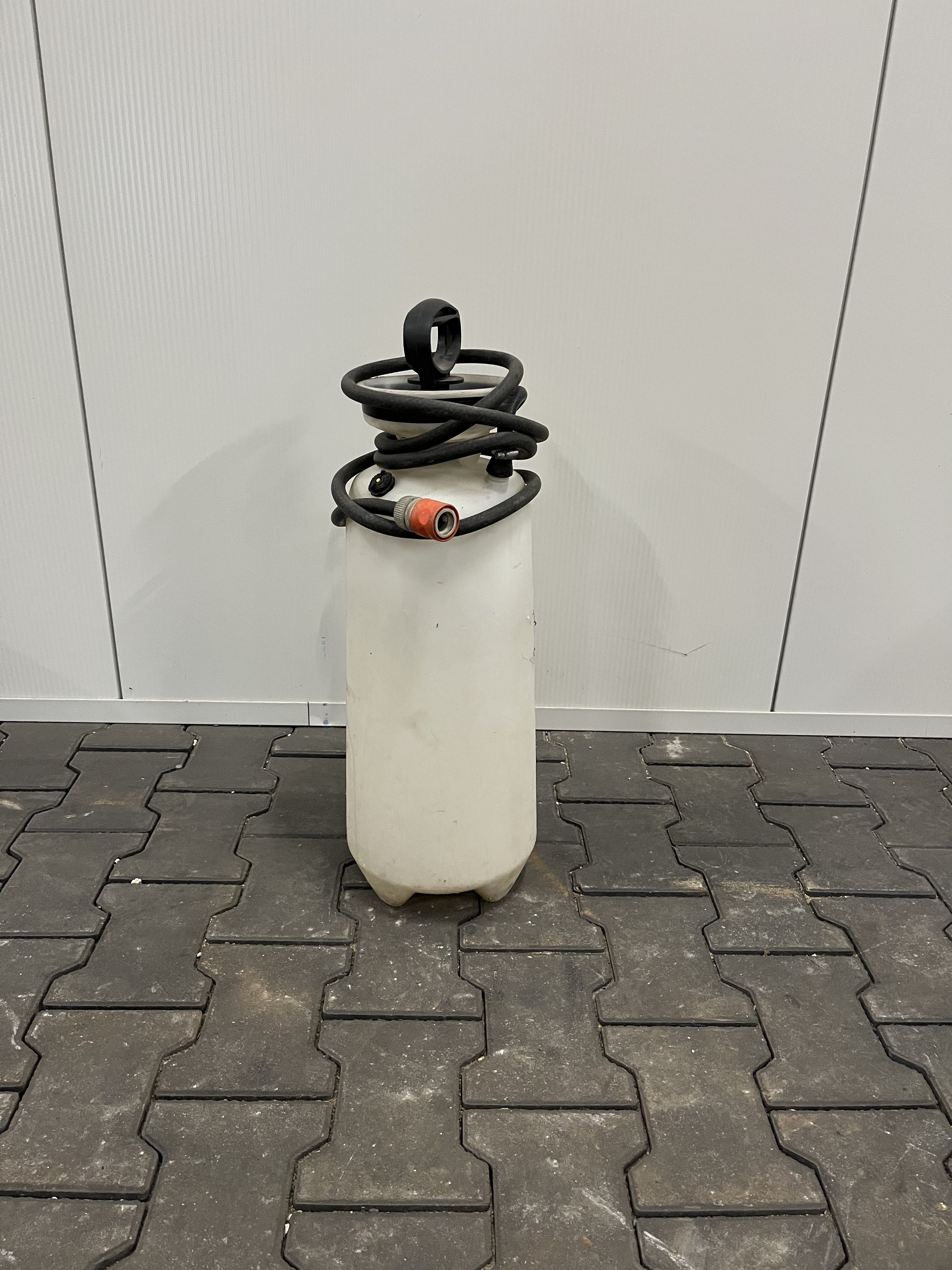 HV-050304-Drukwatervat