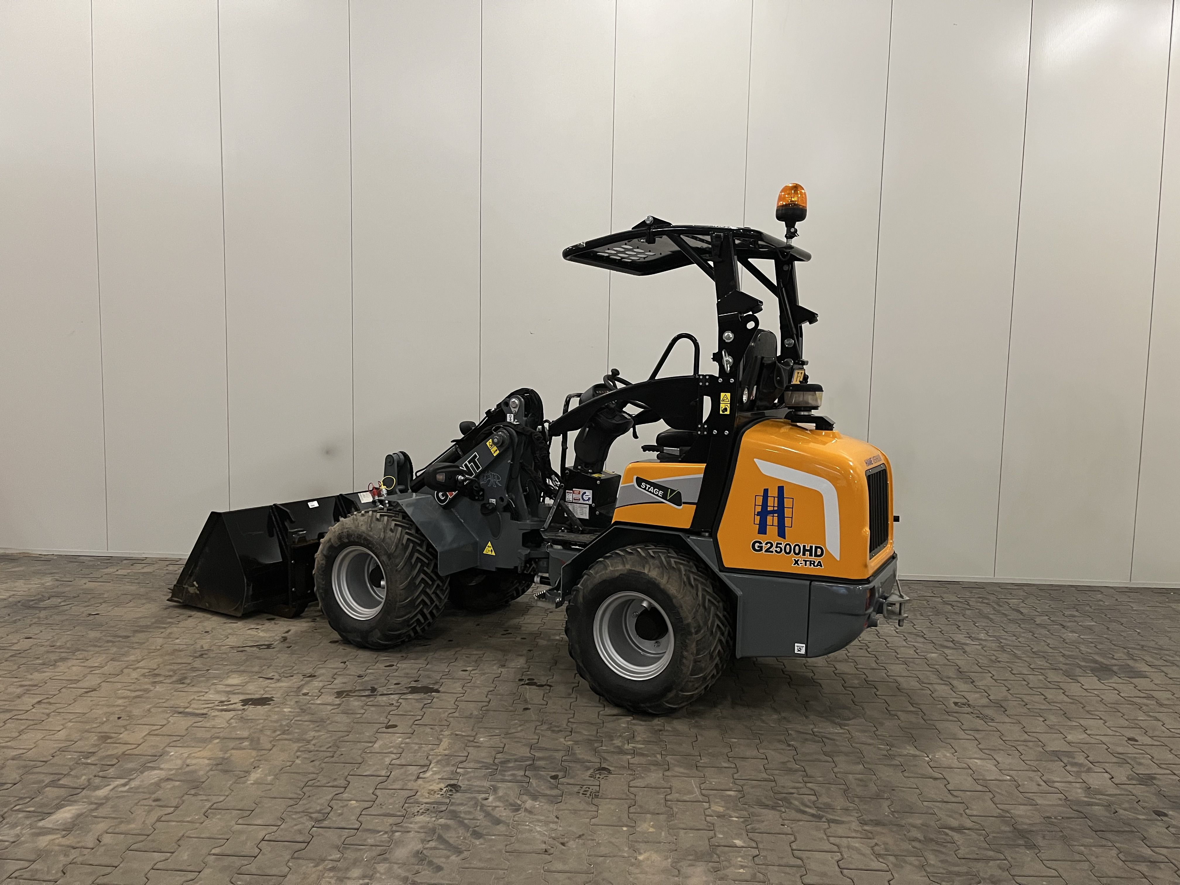 HV-170103 - Kniklader 2500 kg