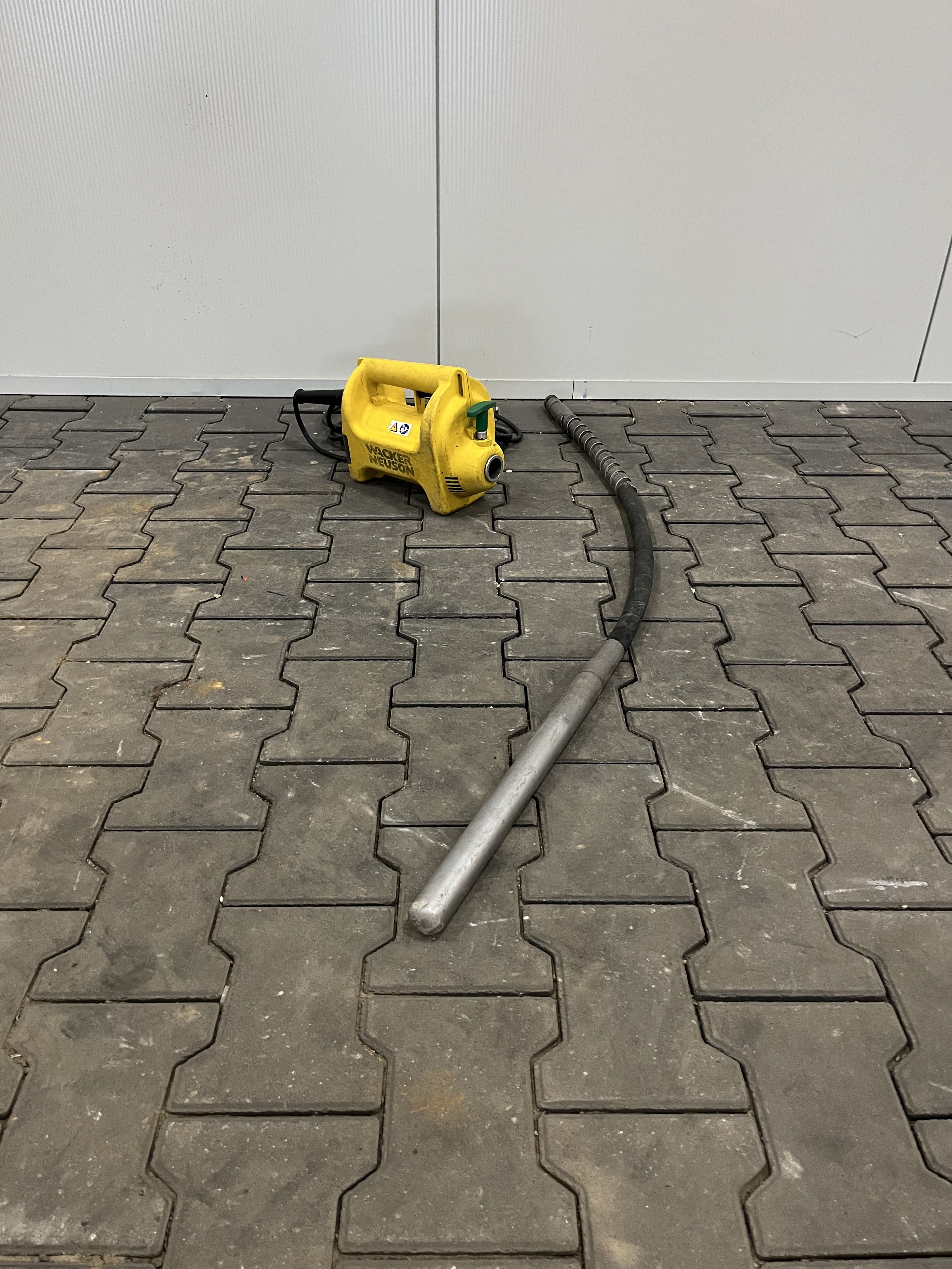 HV-080102 - Betontrilnaald