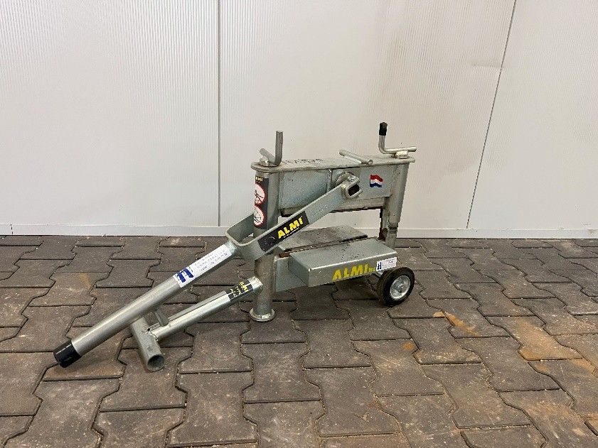 HV-040101 - Stenenknipper