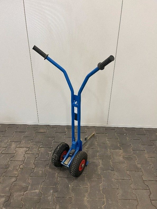 HV-040201 - Tegeldonkey