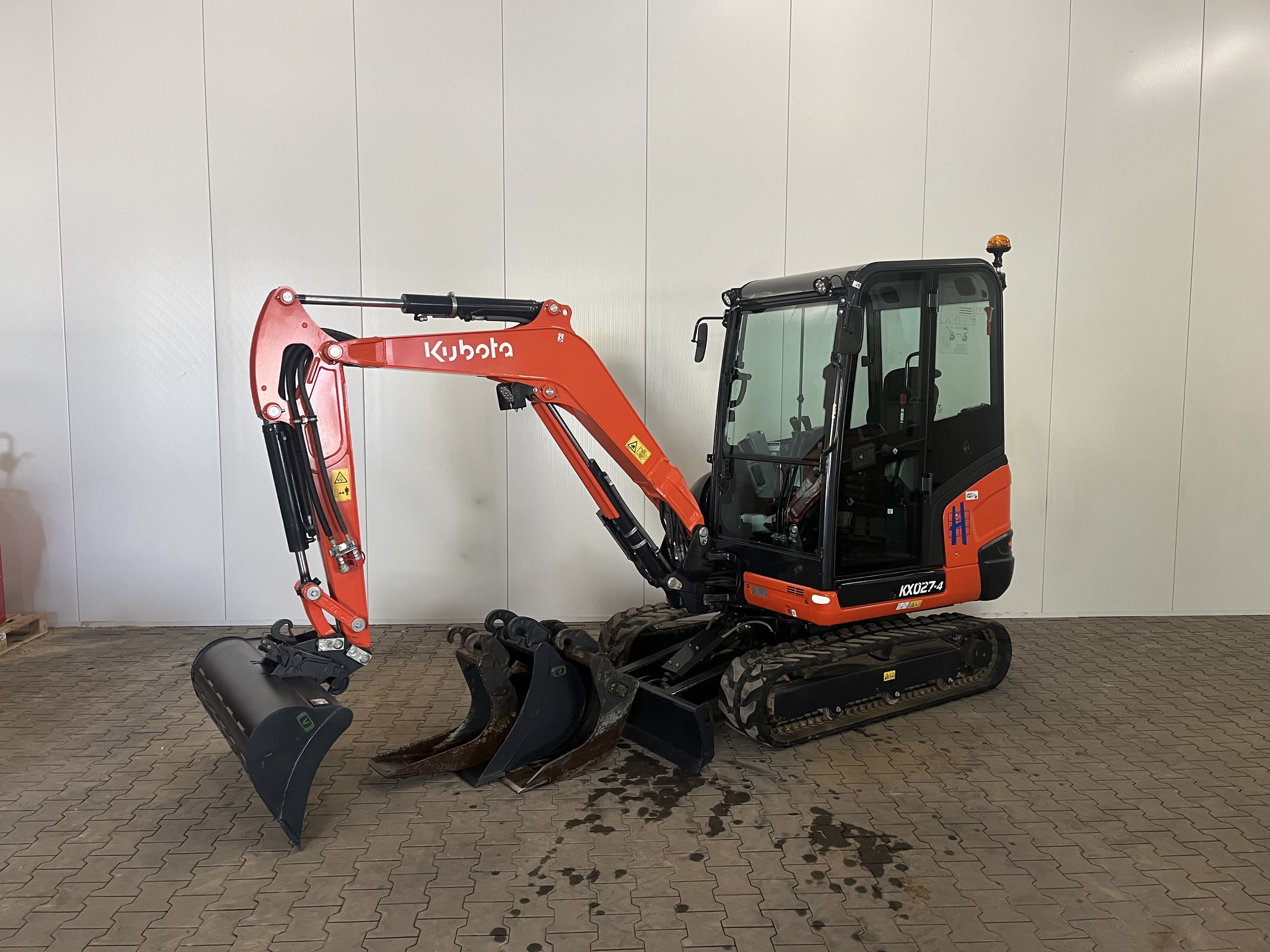 HV-150104 - Minigraafmachine 2500 kg