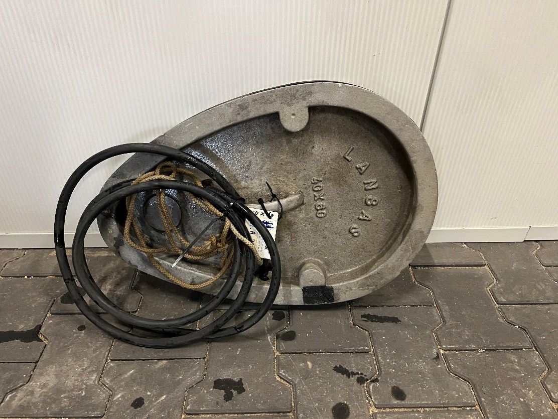 HV-130304- Rioolafsluiter ei-vormig 1-delig 400 x 600