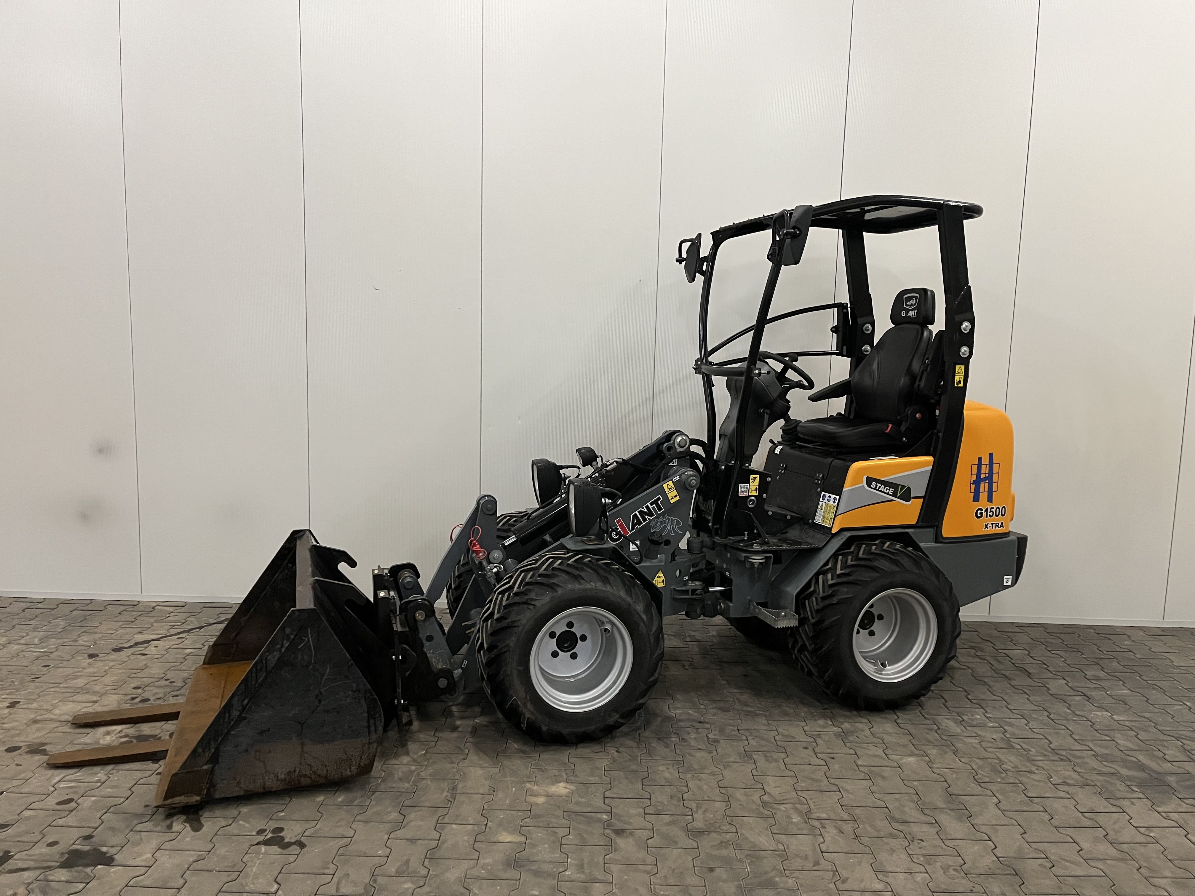 HV-170101- Kniklader 1500 kg