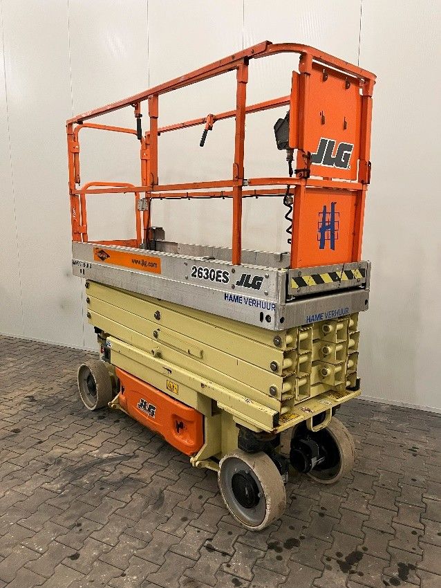 HV-200101 - Schaarhoogwerker wielen 8 meter